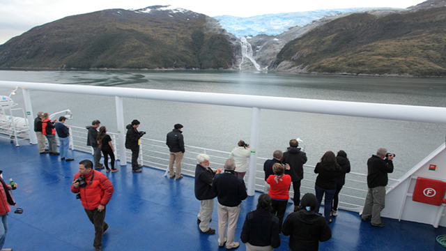 patagonia cruise